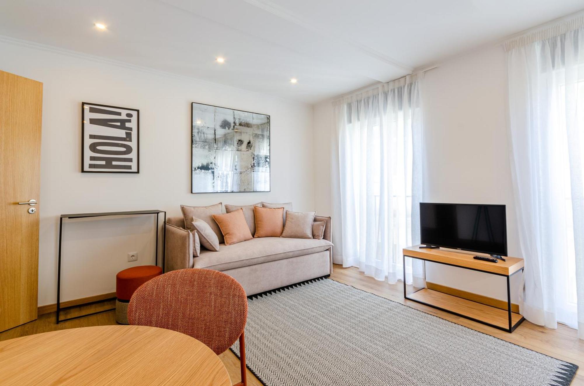 One-Bedroom Apartment
