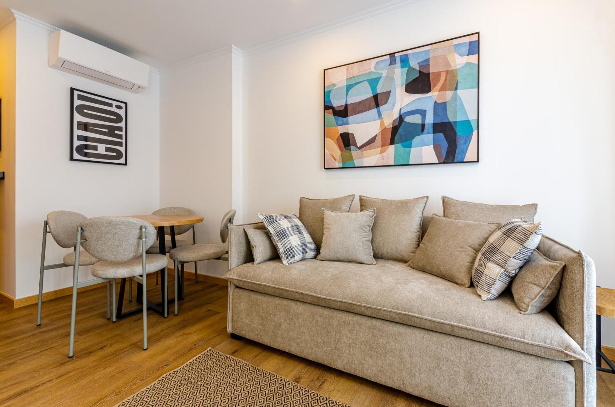 One-Bedroom Apartment